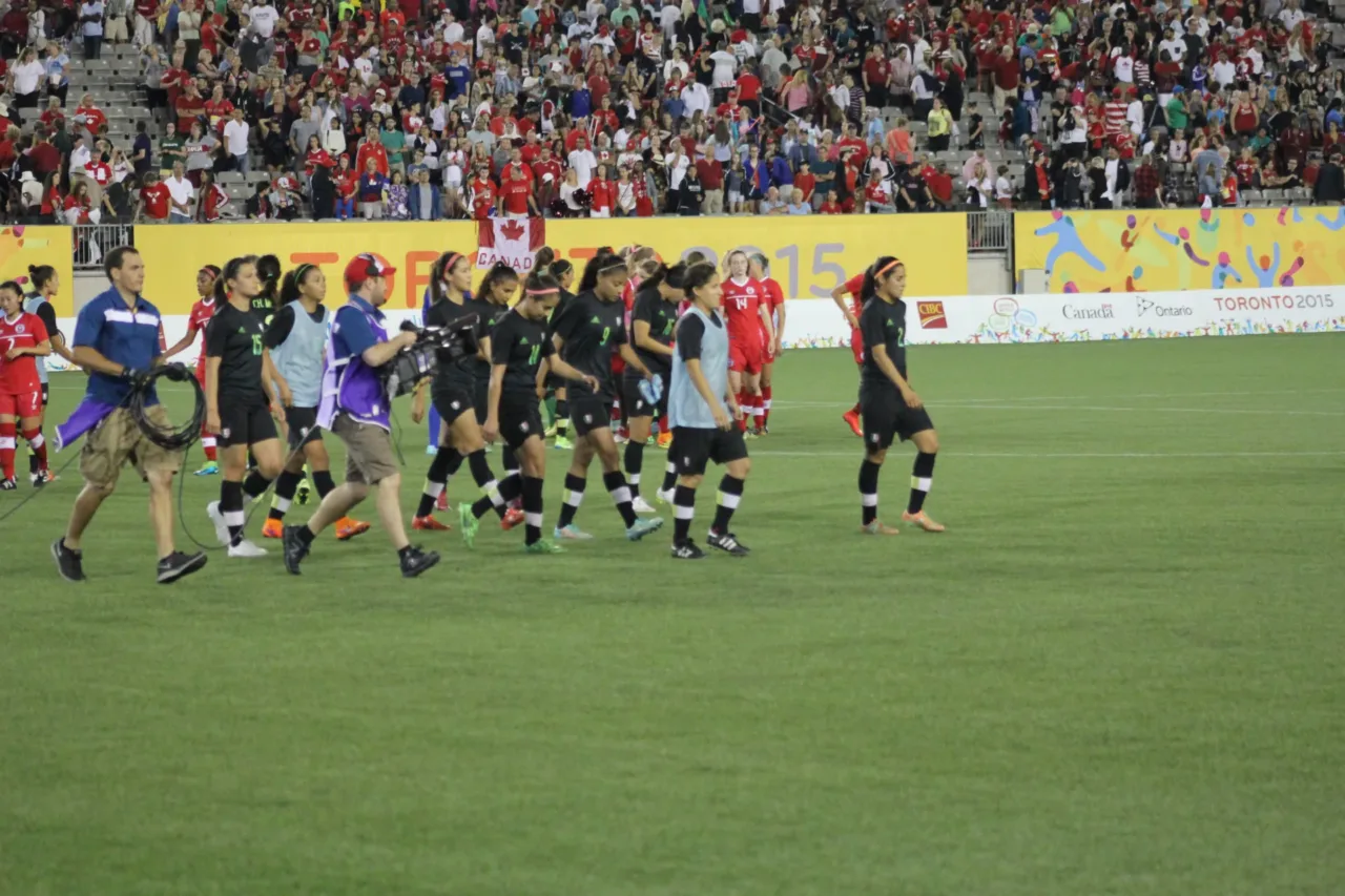 Jugadoras de la selección mexicana femenil en los Juegos Panamericanos de 2015
