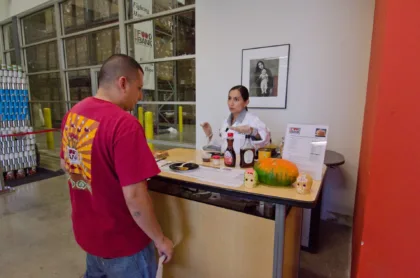 Actividad de orientación alimentaria en San Antonio Food Bank