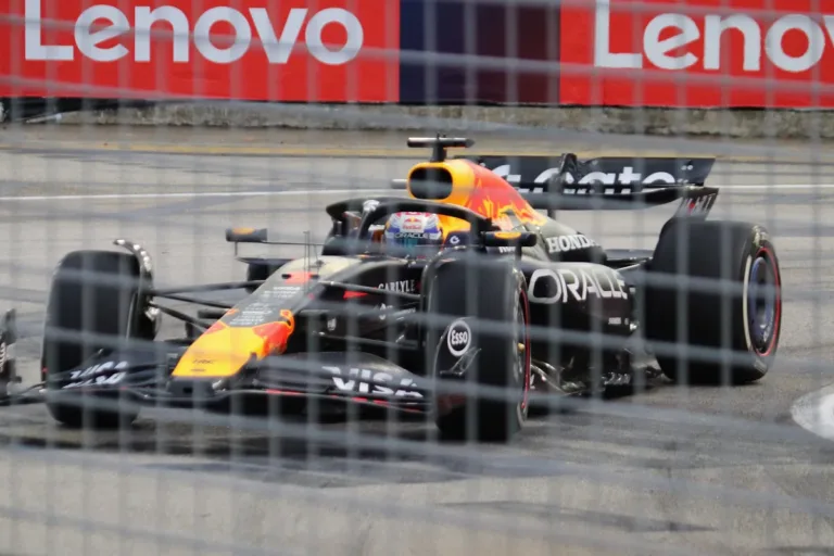 Max Verstappen at the wheel of a Red Bull on the Singapore circuit