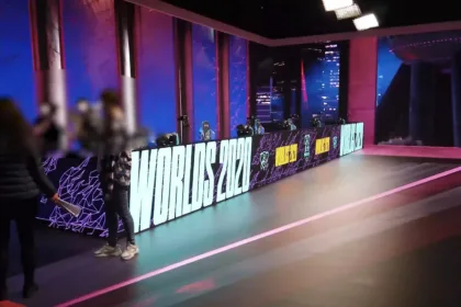 League of Legends competition stage during Worlds 2020