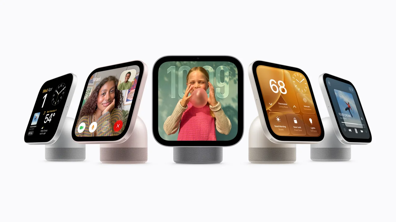 Cinco dispositivos Apple HomeView sobre un fondo blanco.